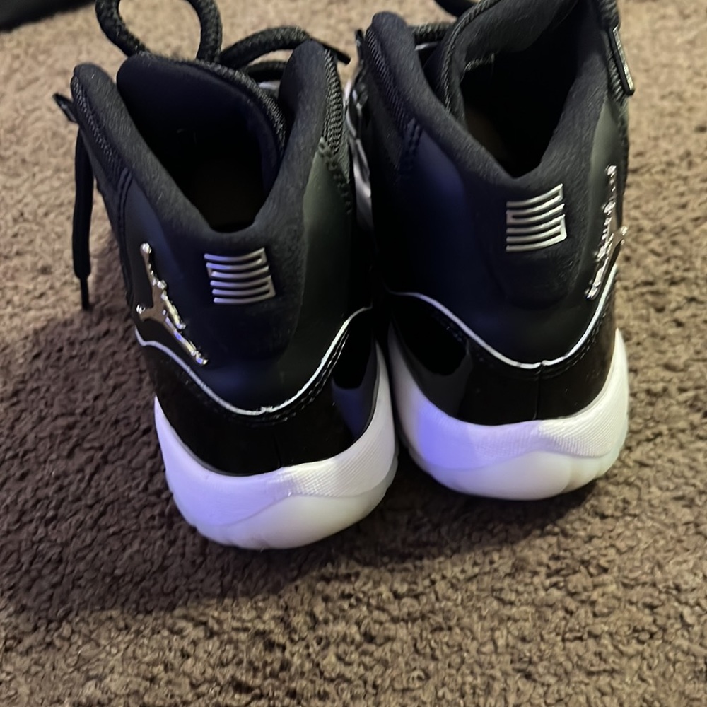 Jordan 11’s - Picture 3 of 4